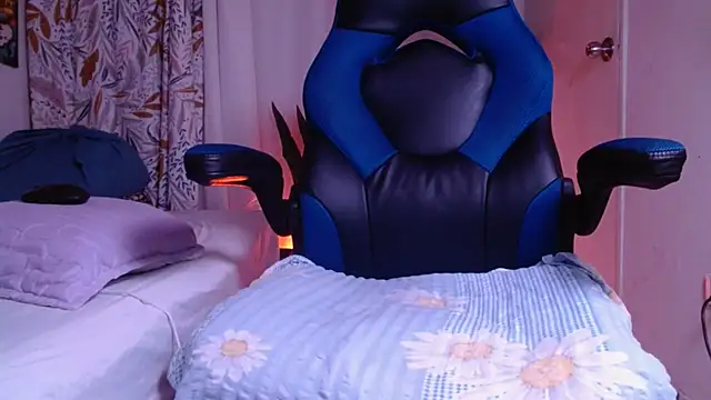 Snapshot of hannapasion chatting on 02.25.26 hannapasion online show from 02.25.26