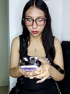 Snapshot of Umaru_uwu chatting on 10.24.25 Umaru uwu online show from 10.24.25