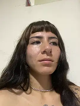 Snapshot of Mhelanny2 chatting on 05.18.26 Mhelanny2 online show from 05.18.26