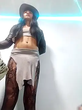 latintransbigcum online show from 09.21.25