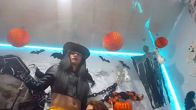 latintransbigcum online show from 10.15.25