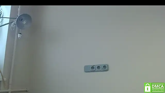 Snapshot of Sophi_Cute chatting on 10.30.25 Sophi Cute online show from 10.30.25