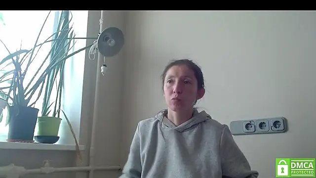 Snapshot of Sophi_Cute chatting on 11.07.25 Sophi Cute online show from 11.07.25