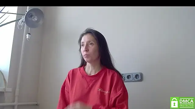 Snapshot of Sophi_Cute chatting on 11.15.25 Sophi Cute online show from 11.15.25