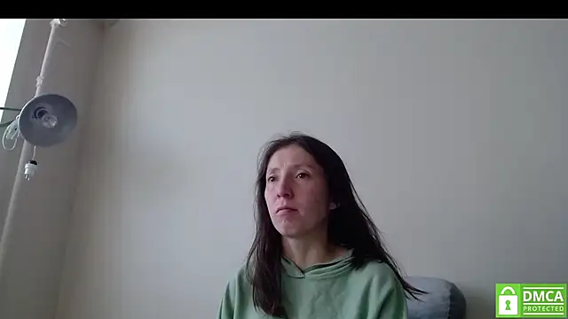 Snapshot of Sophi_Cute chatting on 11.23.25 Sophi Cute online show from 11.23.25