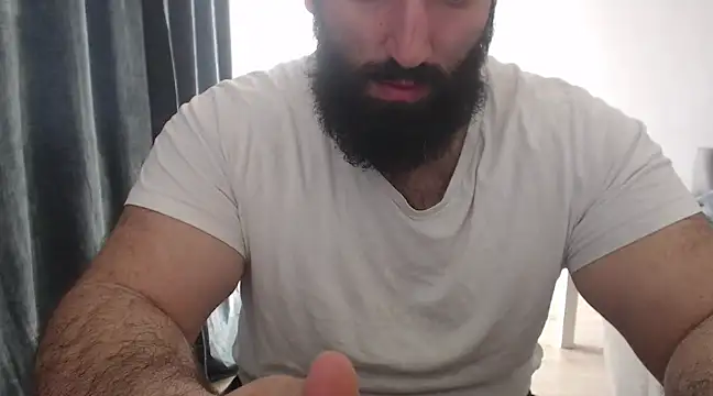 hugemachohandsome online show from 03.08.25