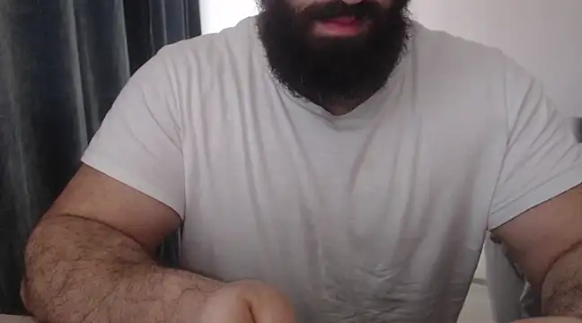 hugemachohandsome online show from 03.10.25