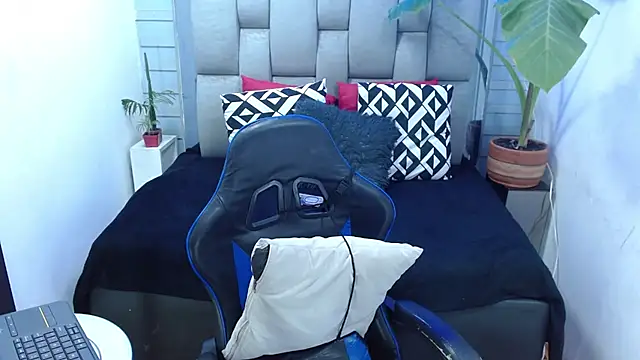evelin zaens online show from 05.05.26