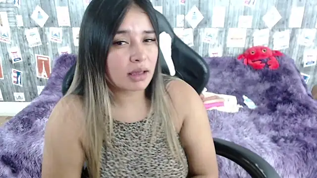 SaraCrow online show from 02.09.25