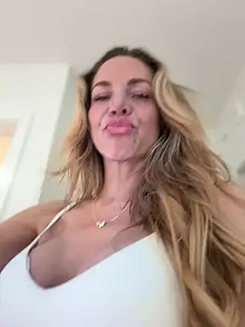 MessyNastyQueen online show from 02.02.25