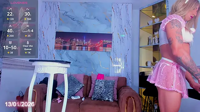 Snapshot of EmmaHills_Sex chatting on 01.13.26 EmmaHills Sex online show from 01.13.26