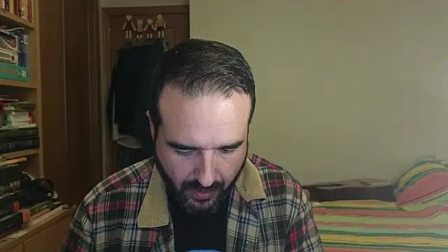 Snapshot of curiosillo83 chatting on 11.04.25 curiosillo83 online show from 11.04.25