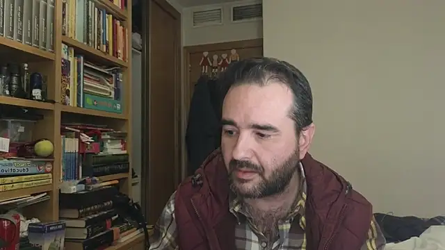 Snapshot of curiosillo83 chatting on 11.24.25 curiosillo83 online show from 11.24.25