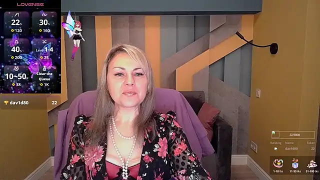 Candy Long online show from 11.17.25