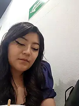 Snapshot of Sakura_0505 chatting on 12.29.24 Sakura 0505 online show from 12.29.24