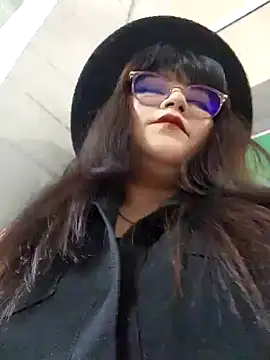 Snapshot of Sakura_0505 chatting on 02.15.25 Sakura 0505 online show from 02.15.25