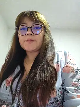 Snapshot of Sakura_0505 chatting on 10.04.25 Sakura 0505 online show from 10.04.25