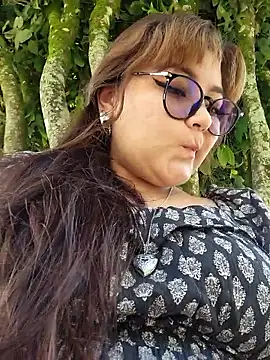 Snapshot of Sakura_0505 chatting on 10.26.25 Sakura 0505 online show from 10.26.25