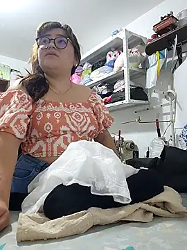 Snapshot of Sakura_0505 chatting on 11.02.25 Sakura 0505 online show from 11.02.25