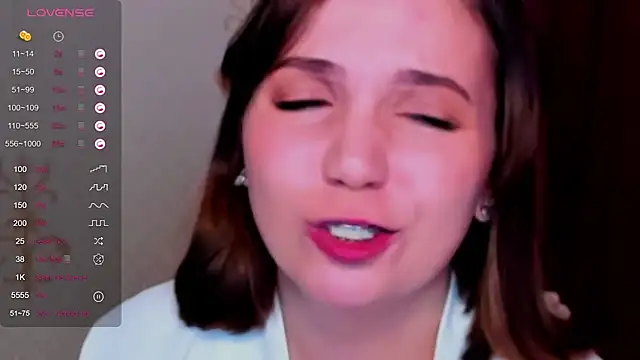 Snapshot of KindHazelHere_ chatting on 03.21.25 KindHazelHere online show from 03.21.25