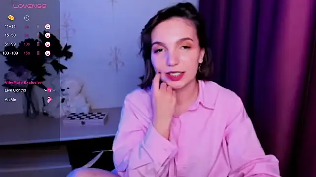 KindHazelHere  online show from 11.13.25