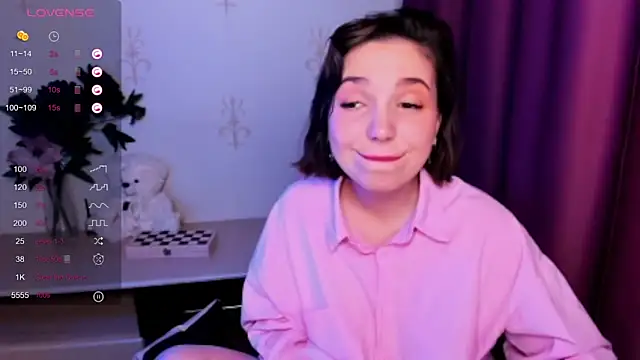 KindHazelHere  online show from 11.14.25