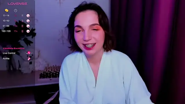 Snapshot of KindHazelHere_ chatting on 11.29.25 KindHazelHere online show from 11.29.25