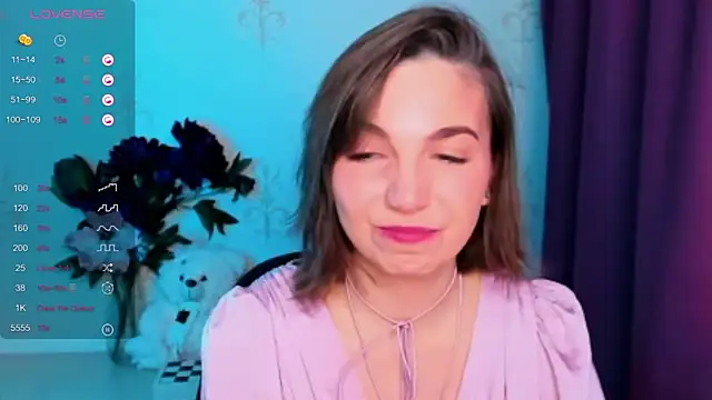 Snapshot of KindHazelHere_ chatting on 01.18.26 KindHazelHere online show from 01.18.26