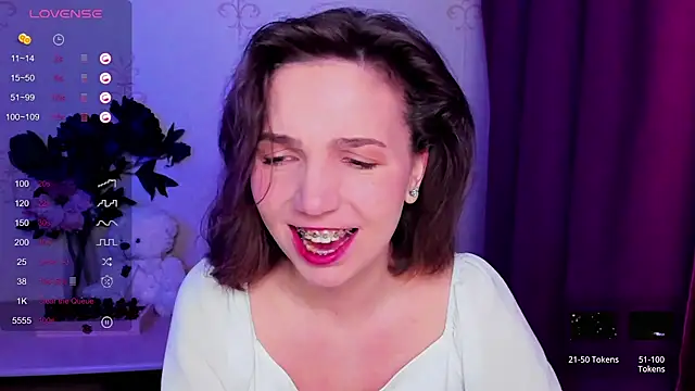 Snapshot of KindHazelHere_ chatting on 02.20.26 KindHazelHere online show from 02.20.26