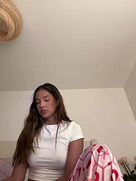 Bella cutte  online show from 12.01.25