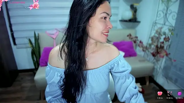 Lunlunera online show from 10.31.25