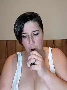 Snapshot of Evalibertinesexy chatting on 01.23.25 Evalibertinesexy online show from 01.23.25