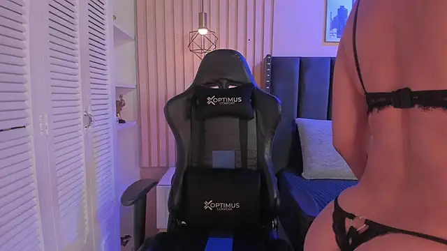 ashlye miller  online show from 09.18.25