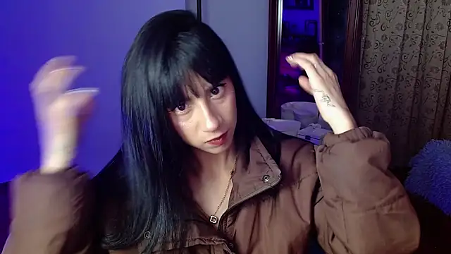 Snapshot of _holy_1 chatting on 11.23.25 holy 1 online show from 11.23.25