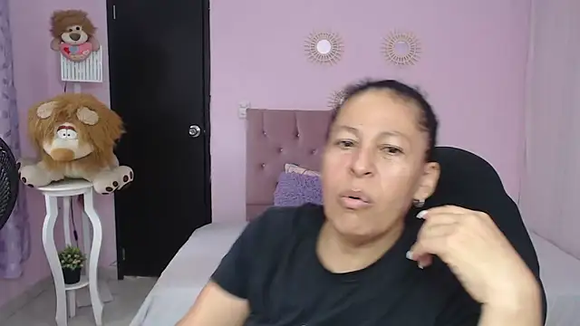 mature martina online show from 03.12.26