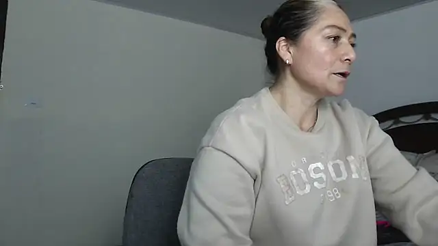 ruby-milf1 online show from 01.24.25