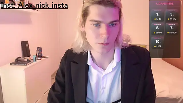 Alex Nick  online show from 02.18.25