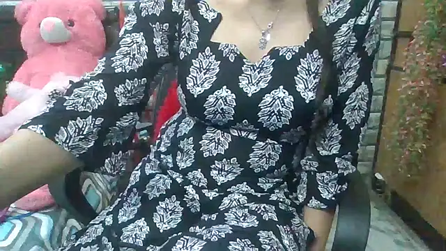 Sexy iknoor online show from 03.17.25