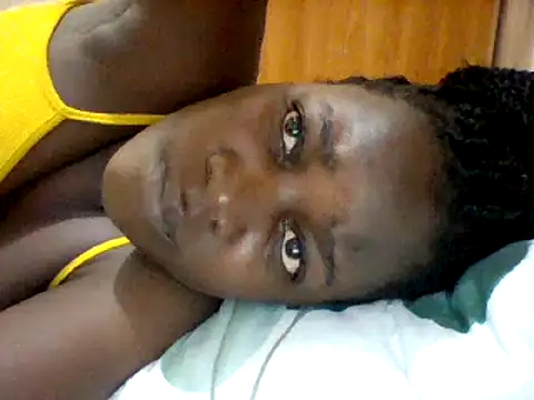 Snapshot of Alessandrajenna chatting on 02.12.25 Alessandrajenna online show from 02.12.25