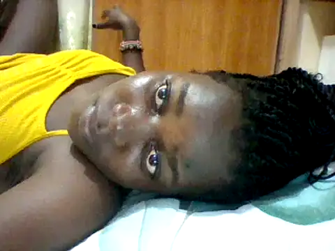 Snapshot of Alessandrajenna chatting on 02.12.25 Alessandrajenna online show from 02.12.25