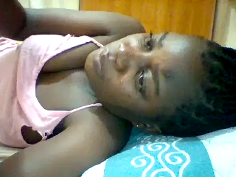 Snapshot of Alessandrajenna chatting on 03.04.25 Alessandrajenna online show from 03.04.25