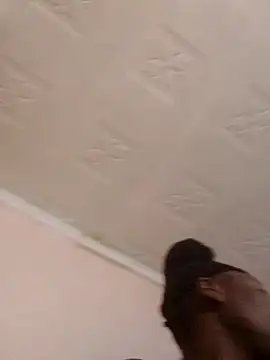 pretty-donna online show from 11.06.25