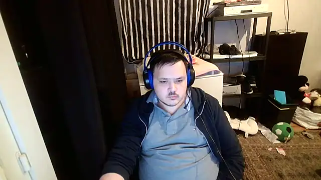 Bebemickey75 online show from 02.14.25