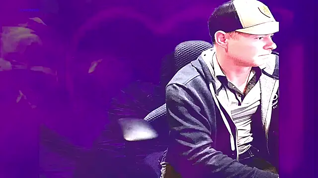 Snapshot of GymyXY chatting on 02.23.25 GymyXY online show from 02.23.25