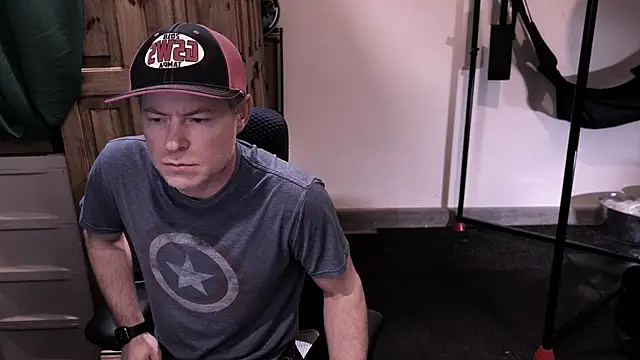 Snapshot of GymyXY chatting on 03.09.25 GymyXY online show from 03.09.25