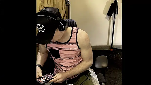 Snapshot of GymyXY chatting on 03.13.25 GymyXY online show from 03.13.25