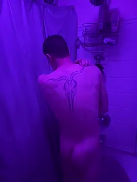 Snapshot of GymyXY chatting on 09.18.25 GymyXY online show from 09.18.25