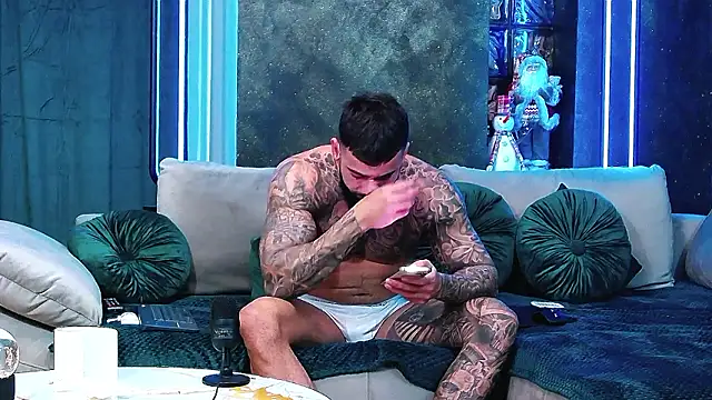 masterkingofmusclee online show from 12.06.24