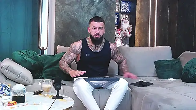 masterkingofmusclee online show from 01.03.25