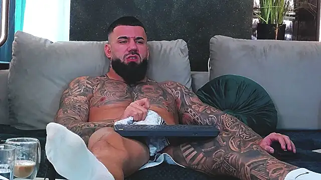 masterkingofmusclee online show from 01.13.25